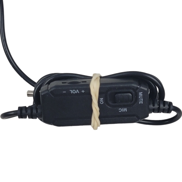 Instinct Gaming Headset for PS4 Core Edition with Dual Charging Dock - 2012 - Picture 5 of 9